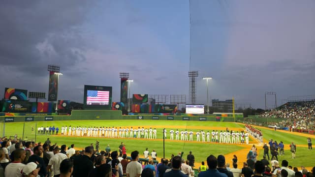Estilo arquitectónico - Estadio Quisqueya Juan Marichal in Santo Domingo, Dominican Republic